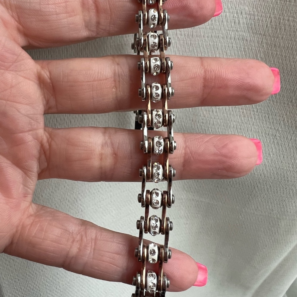 Silver and rose gold link bracelet